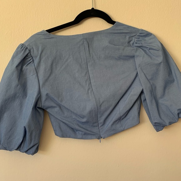 Never worn crop top - Picture 4 of 4